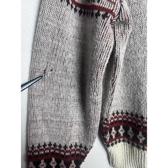 Snoopy's World's Greatest Vintage Unisex Rah Rah Rah Sweater Size Large Red Gray - Picture 5 of 11